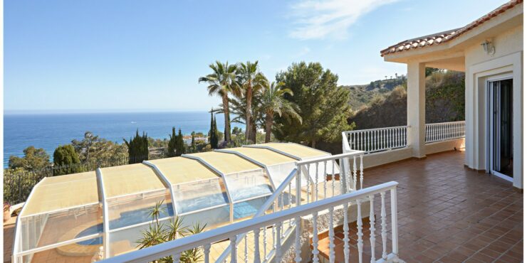 Klassieke villa in de heuvels van Mojacar Playa met adembenemend zeezicht